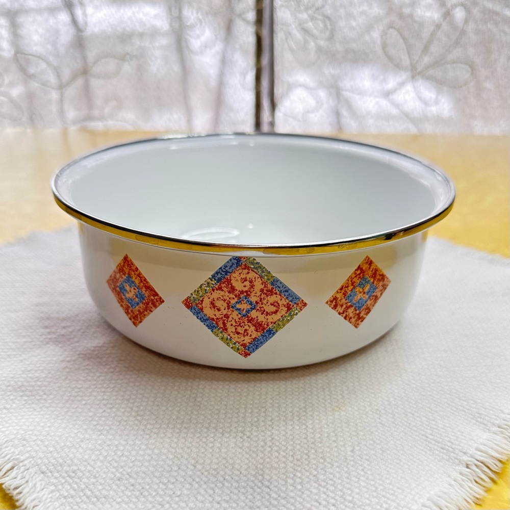 Vintage Lincoware Metal Enamel Bowl Diamond Mosaic Pattern